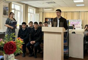 Баргузории даври аввали Озмуни ҷумҳуриявии «Фурӯғи субҳи доноӣ китоб аст» дар Донишгоҳи техникии Тоҷикистон