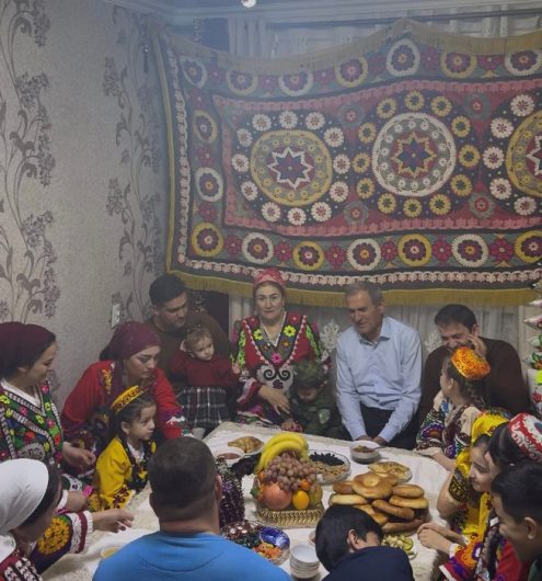 Зани низомӣ муҳофизи оила ва ҳомии Ватан