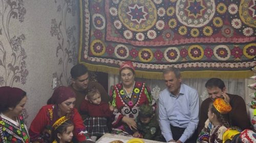 Зани низомӣ муҳофизи оила ва ҳомии Ватан