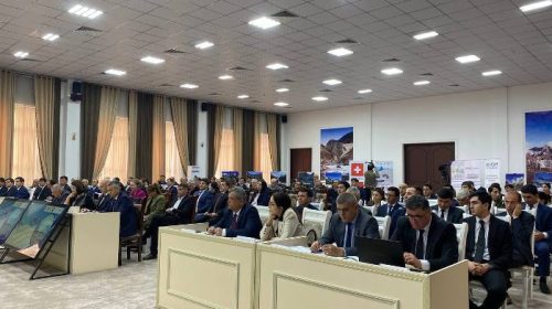 Имрӯз дар Душанбе конфронси миллии илмӣ-амалӣ оид ба пиряхҳо, иқлим ва захираҳои об баргузор гардид