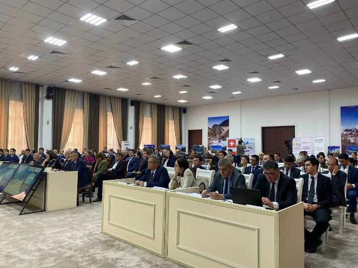 Имрӯз дар Душанбе конфронси миллии илмӣ-амалӣ оид ба пиряхҳо, иқлим ва захираҳои об баргузор гардид