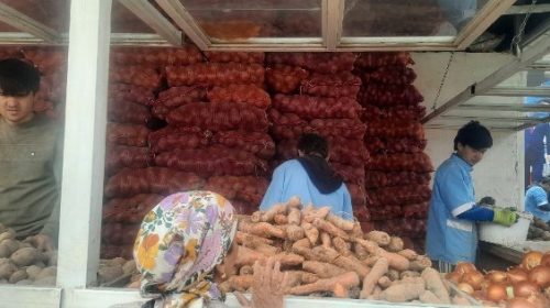 Намоиш-фурӯши маҳсулоти ниёзи аввал дар Душанбе бахшида ба Наврӯз ва Рамазон идома дорад