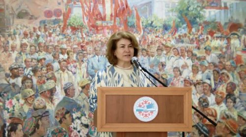 Оғози намоиши бошукӯҳи осори тармимшуда таҳти унвони «Дидор»