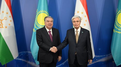 Президенти Ҷумҳурии Тоҷикистон Эмомалӣ Раҳмон бо Президенти Ҷумҳурии Қазоқистон Қосим-Жомарт Токаев мулоқот намуданд