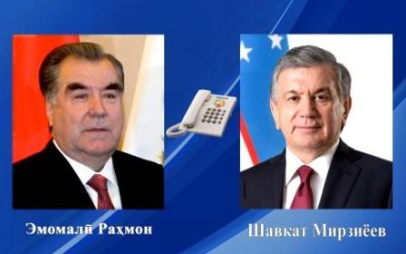 Президенти Ҷумҳурии Тоҷикистон Эмомалӣ Раҳмон бо Президенти Ҷумҳурии Узбекистон Шавкат Мирзиёев суҳбати телефонӣ анҷом доданд