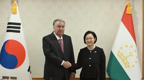 Президенти Ҷумҳурии Тоҷикистон Эмомалӣ Раҳмон бо Сарвазири Ҷумҳурии Корея Ҳан Сон Сук мулоқот намуданд