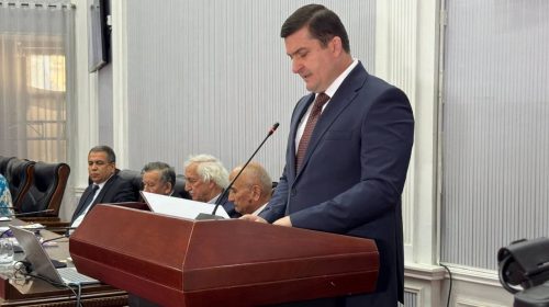 Конференсияи ҷумҳуриявӣ бахшида ба 115-солагии зодрӯзи Сотим Улуғзода дар Академияи миллии илмҳои Тоҷикистон