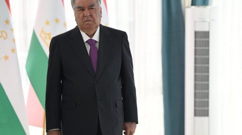 Президенти Ҷумҳурии Тоҷикистон Эмомалӣ Раҳмон ба таври фосилавӣ 6 иншооти таъйиноти гуногунро дар шаҳрҳои Истиқлол ва Гулистон ифтитоҳ намуданд