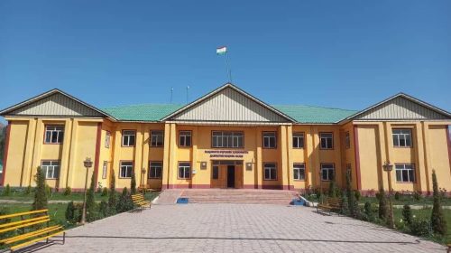 Дар ноҳияи Лахш барои рушди таҳсилоти томактабӣ тадбирҳои нав амалӣ мегарданд