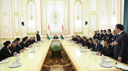 Пешвои миллат Эмомалӣ Раҳмон дар як қатор вазорату идораҳо таъиноти кадрӣ ба амал оварданд
