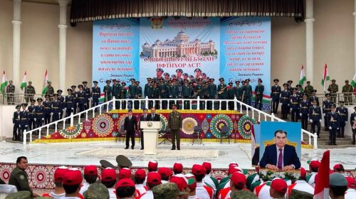 Дар Душанбе маросими гусели ҷавонон ба сафи Қувваҳои мусаллаҳ баргузор шуд
