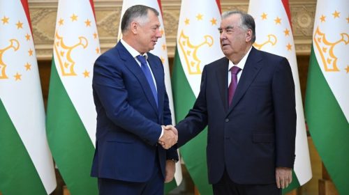 Сарвари давлат Эмомалӣ Раҳмон муовини Раиси Ҳукумати Федератсияи Русия Марат Хуснуллинро ба ҳузур пазируфтанд
