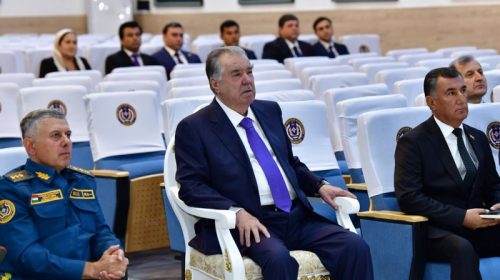 Президенти Ҷумҳурии Тоҷикистон Эмомалӣ Раҳмон дар ноҳияи Шаҳринав 6 иншооти таъйиноти гуногунро ба таври фосилавӣ ифтитоҳ намуданд