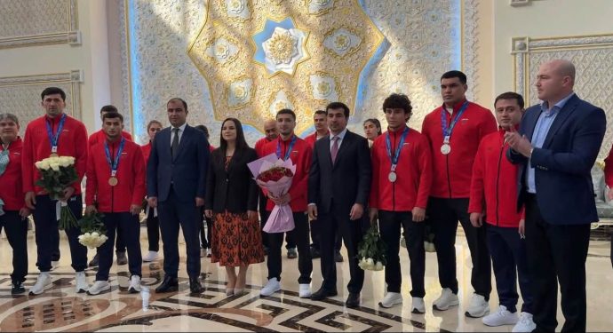 Ҳайати Тоҷикистон бо 16 медал аз Бозиҳои XX тобистонаи Осиёӣ баргашт